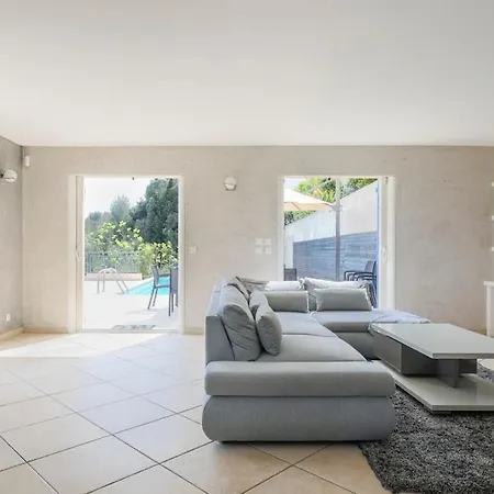 Spacieuse Nicoise Au Calme Avec Piscine וילה ניס