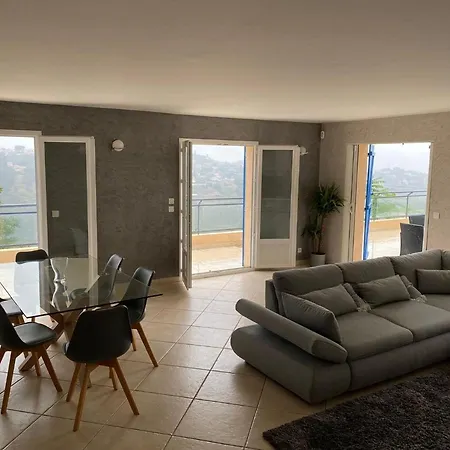 Spacieuse Nicoise Au Calme Avec Piscine فيلة نيس