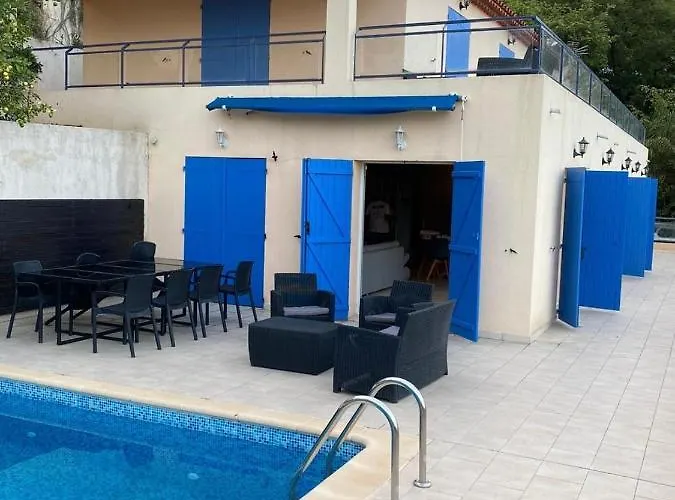 Spacieuse Nicoise Au Calme Avec Piscine